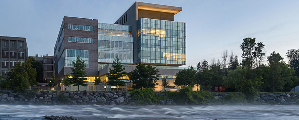 Carleton University River Building