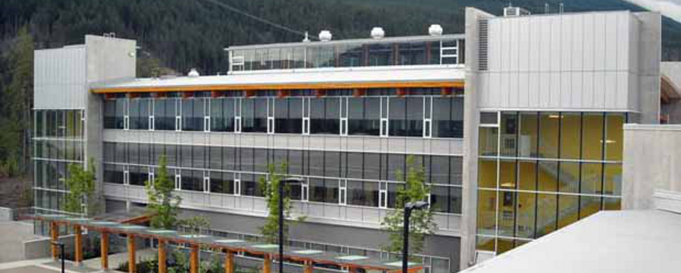 Quest University